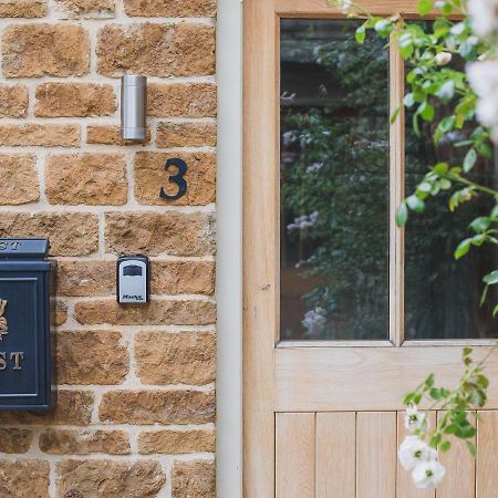 Climbing Rose Cottage - Dog Friendly - Peaceful Cotswold Cottage Adlestrop Eksteriør billede