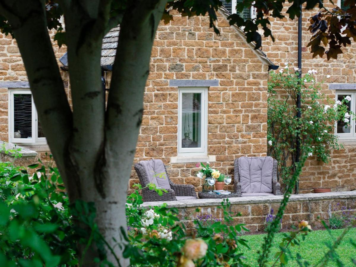 Climbing Rose Cottage - Dog Friendly - Peaceful Cotswold Cottage Adlestrop Eksteriør billede