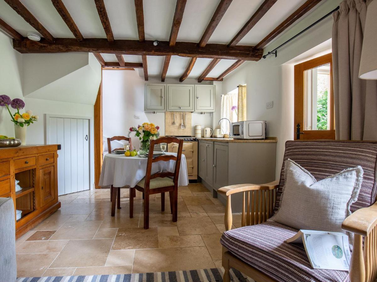 Climbing Rose Cottage - Dog Friendly - Peaceful Cotswold Cottage Adlestrop Eksteriør billede