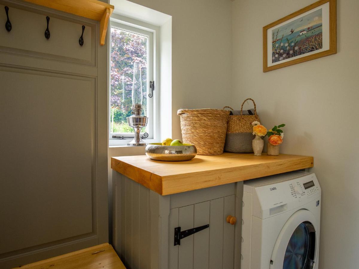 Climbing Rose Cottage - Dog Friendly - Peaceful Cotswold Cottage Adlestrop Eksteriør billede