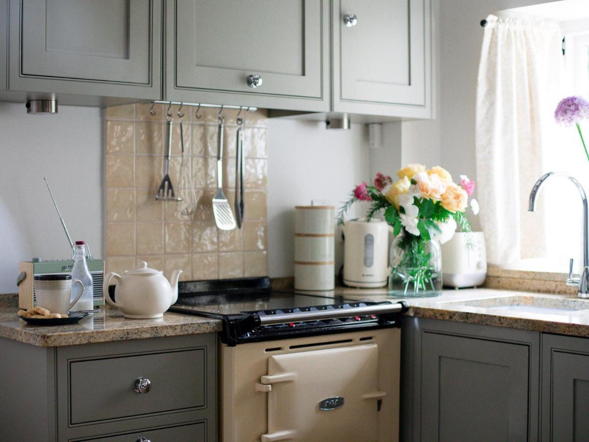 Climbing Rose Cottage - Dog Friendly - Peaceful Cotswold Cottage Adlestrop Eksteriør billede