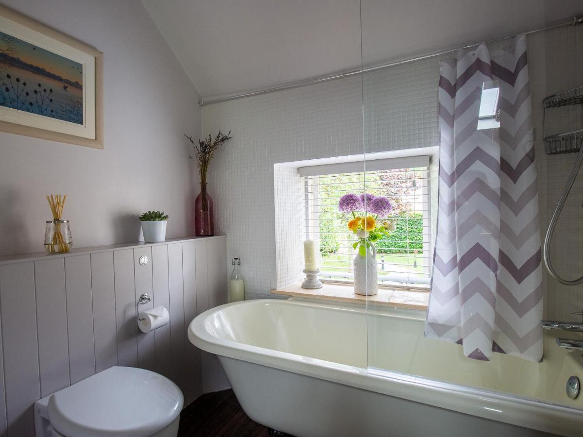 Climbing Rose Cottage - Dog Friendly - Peaceful Cotswold Cottage Adlestrop Eksteriør billede