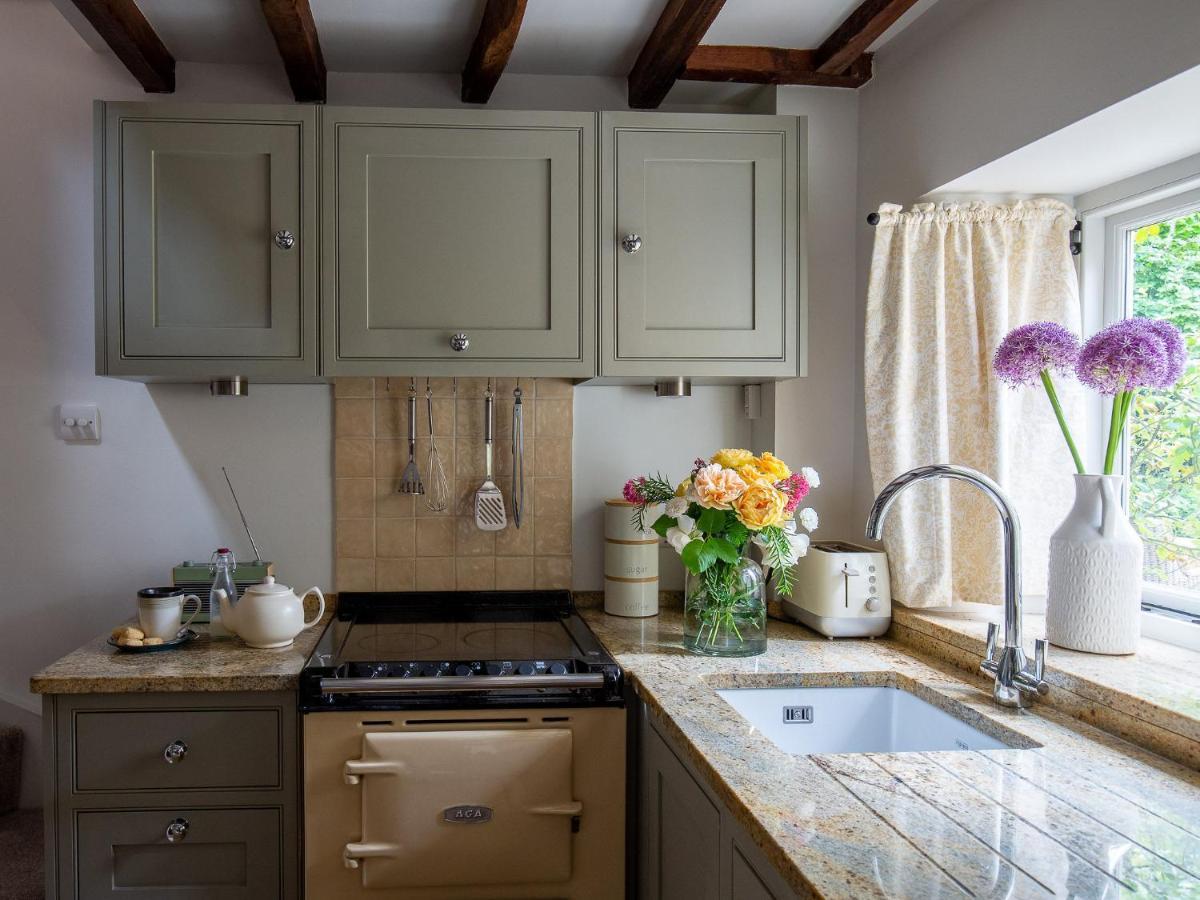 Climbing Rose Cottage - Dog Friendly - Peaceful Cotswold Cottage Adlestrop Eksteriør billede